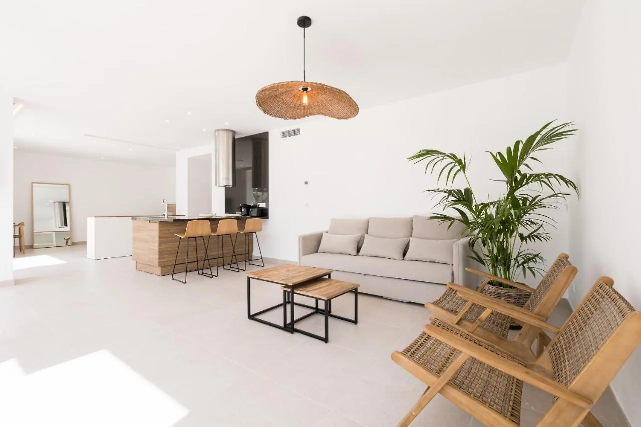 Bossa Bay Suites With Private Pool - Mc Apartments Ibiza Spain